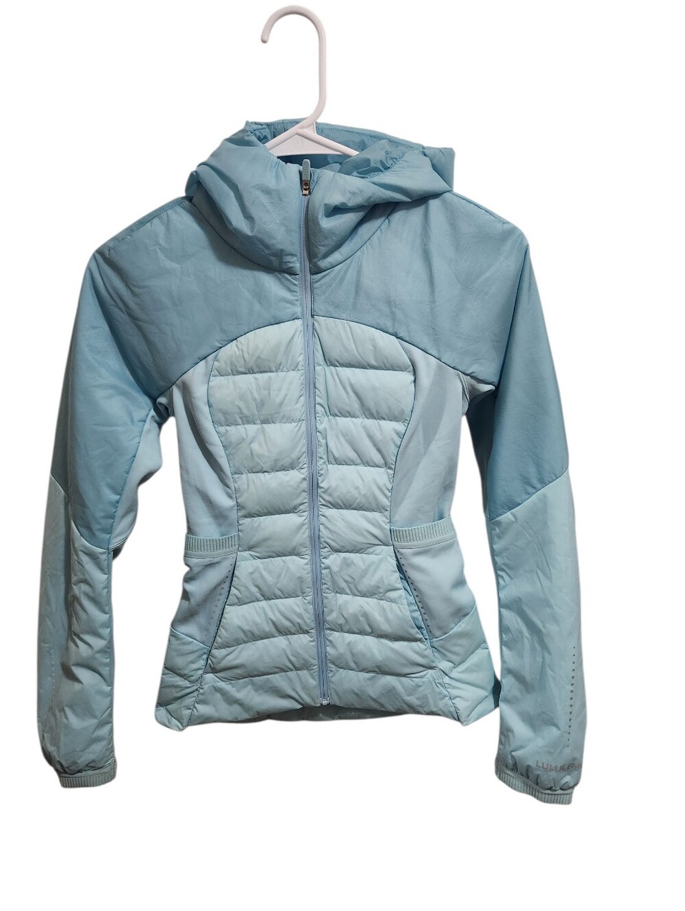 Womens Lululemon Down for It All Jacket Size 0 Sea Frost LW4CA7S.04